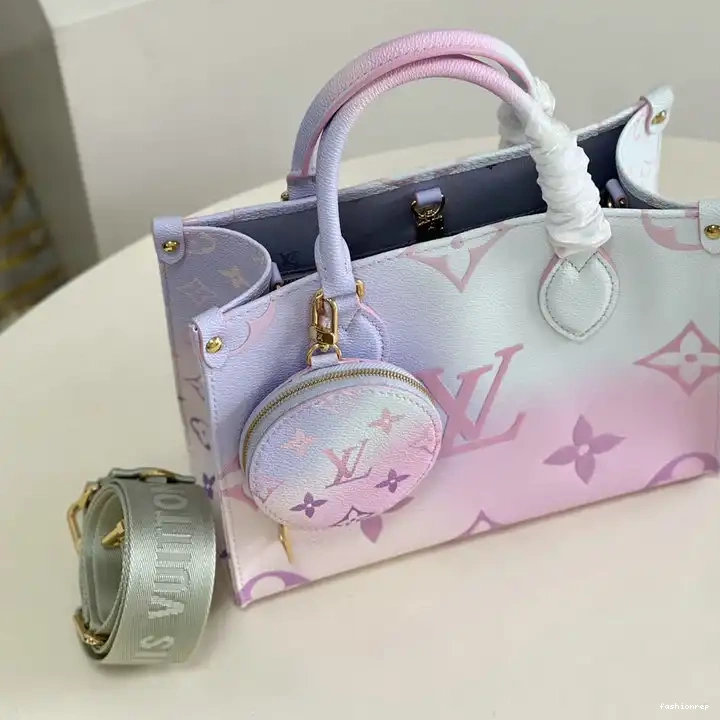 Fashionrep Bag 2206YA0060 LV 0725
